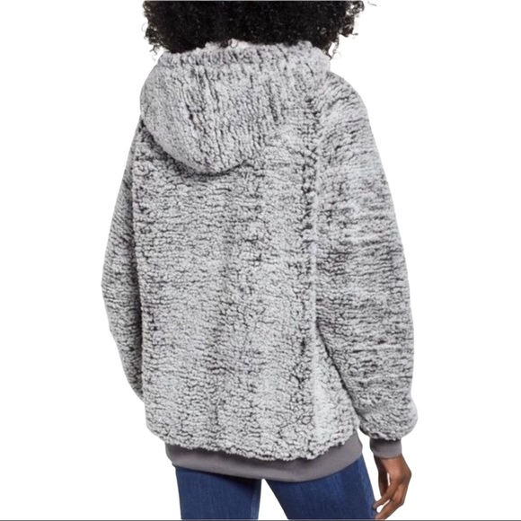 SOLD! Thread & Supply Gray & White Sherpa Fleece Hoodie Sweatshirt Sweater - Picture 2 of 8